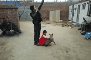 枪支后坐力搞笑视频,枪后坐力搞笑