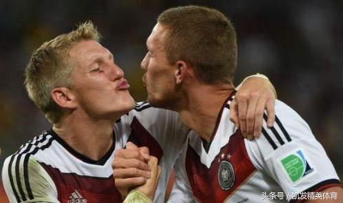 足球场上那些突如其来的吻,足球场上的世纪之吻