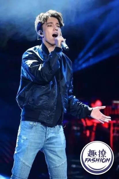 拯救进口小哥迪玛希，我想要他的同款高发际线！