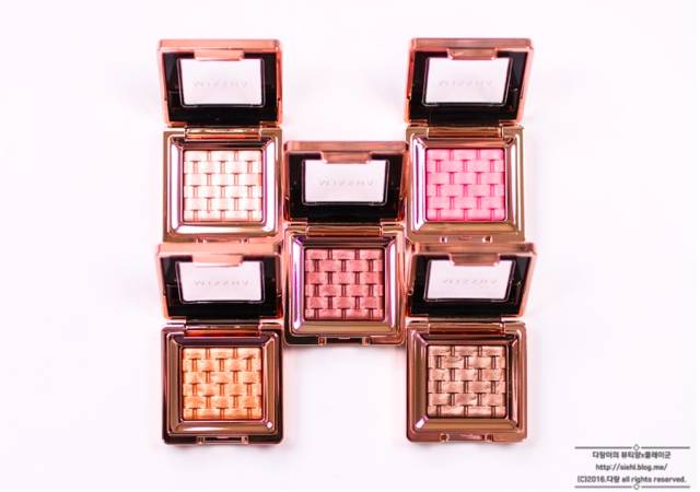 韩国悦诗风吟门店,韩国爱丽小屋和中国爱丽小屋