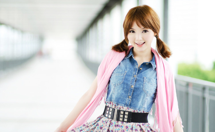 特美特美的青春少女