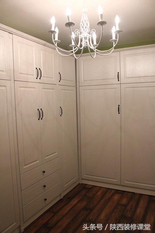 135平方四房二厅二卫阳台,小户型135阳台客厅一体