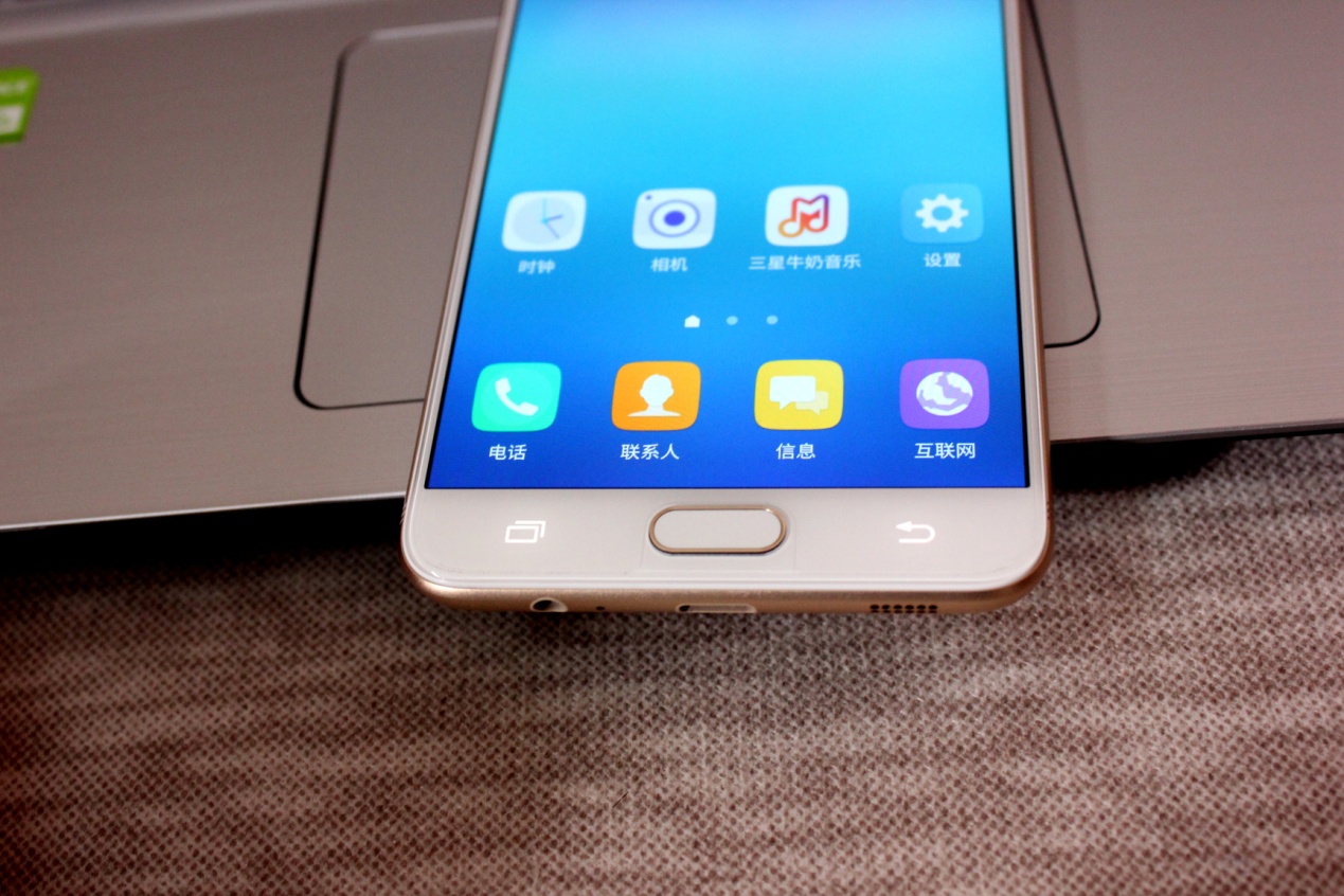 铜管散热和碳纤维散热,骁龙626三星c7