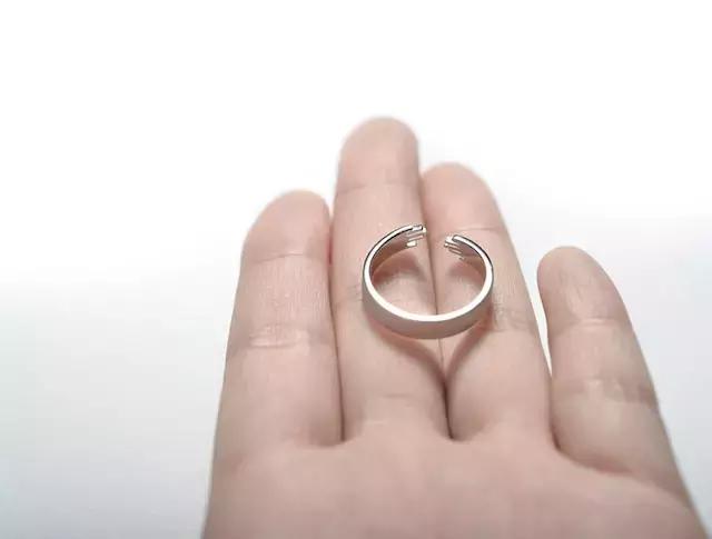 情人节多变戒指,情人节别送的礼物