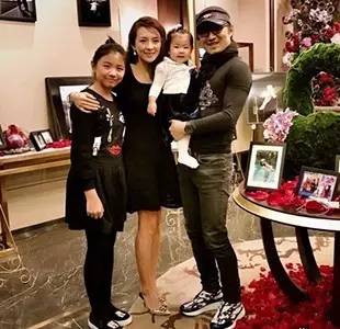 奇怪的微博名字,艺人的微博都是什么样的