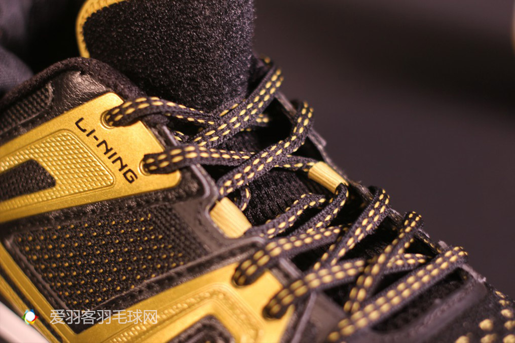 李宁羽毛球鞋贴地飞行,李宁贴地飞行羽毛球鞋se评测