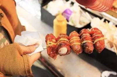 火腿芝士吐司韩国街边小吃,组合披萨吐司韩国街头小吃