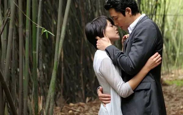 高圆圆郑雨盛甜蜜镜头,高圆圆和韩国明星郑雨盛