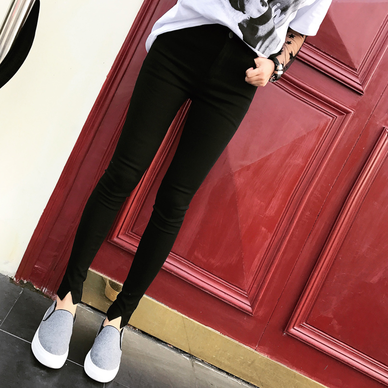 新款时尚显瘦小脚裤,一款超显气质的小脚裤两件套修身