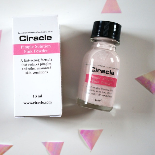 闭口痘痘护肤品测评,脸上长闭口粉刺用什么护肤产品