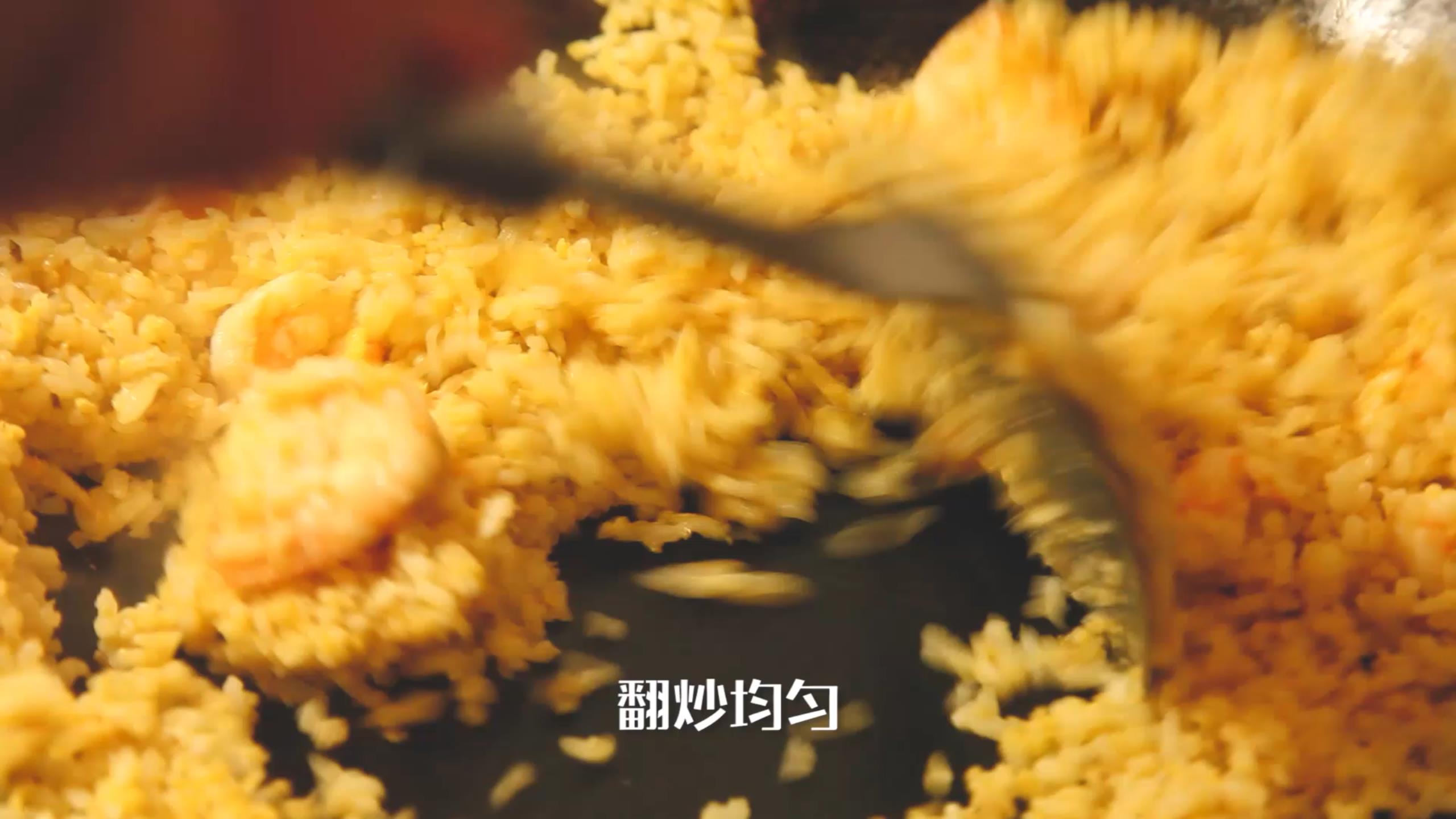 家常黄金蛋炒饭色泽金黄一学就会,黄金炒饭最简单的方法