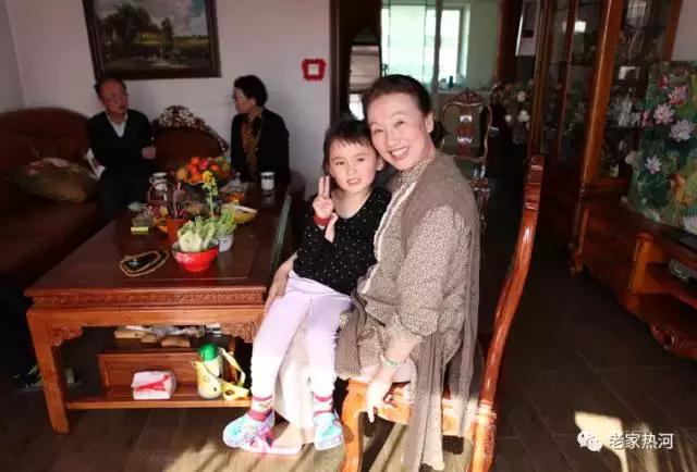 乍看是“高冷”、再看是“暖男”，承德小伙河北电视全能主持