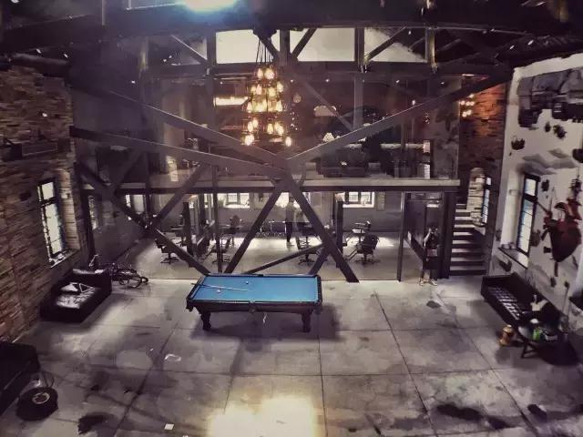 成都妹儿请注意！整容不用去医院，剪个短发也可以！