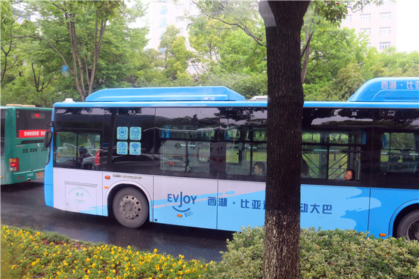 机场省钱小攻略,去机场行李多找什么交通工具