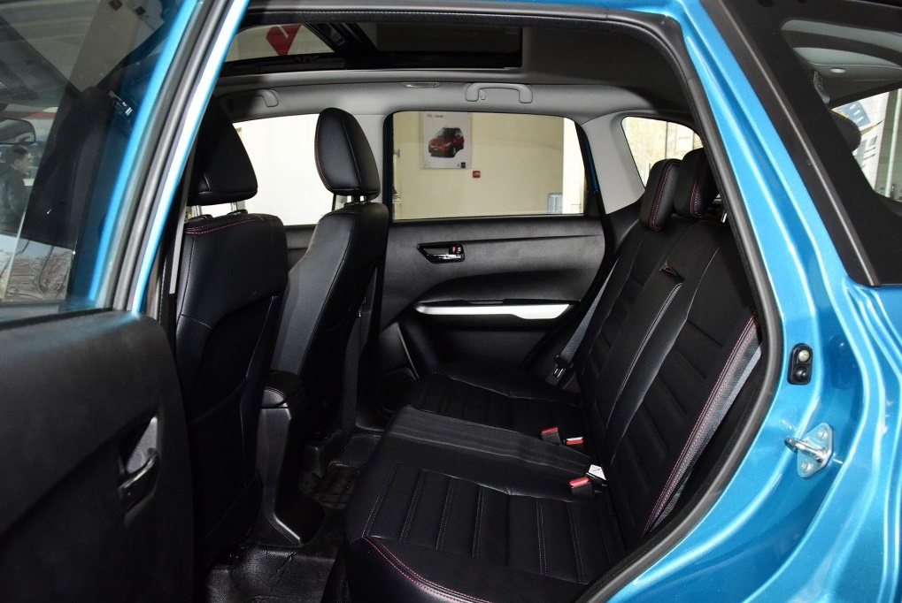 铃木维特拉和超级维特拉区别,铃木维特拉两驱四驱怎么区分