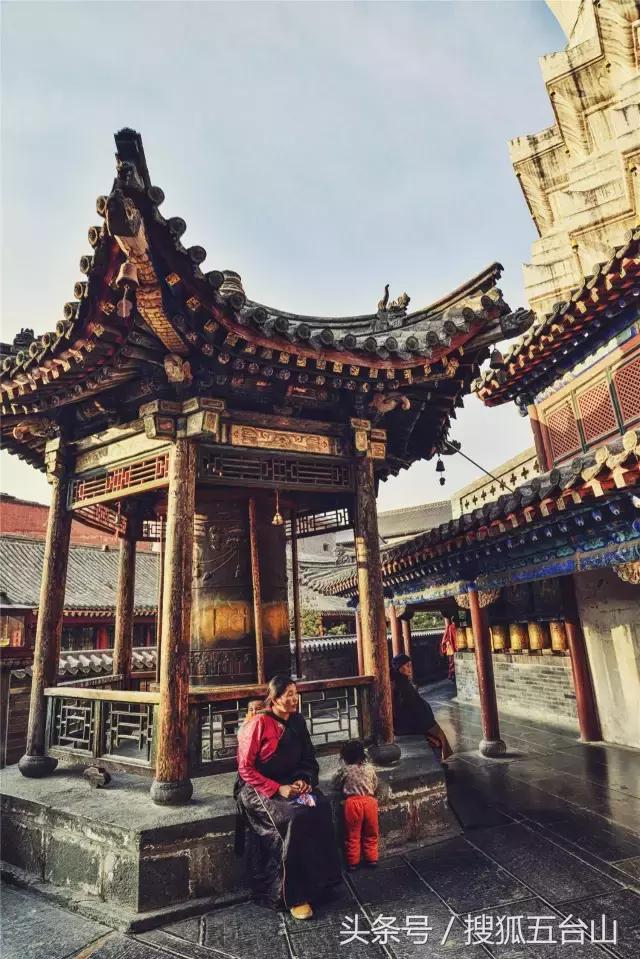 五台山逆朝台徒步照片,去五台山拍照片姿势