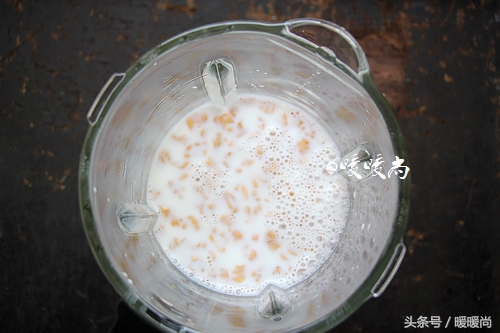 怎样去核桃皮渍,有没有快速去核桃皮的方法