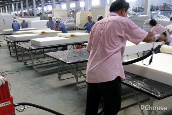 席梦思床垫硬面对腰椎有啥坏处,席梦思太软危害