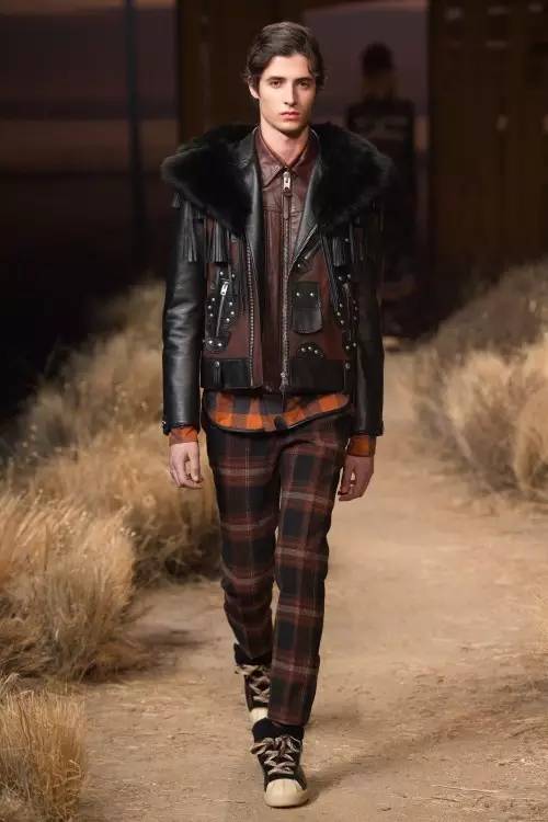 我哭，又跟着阿Sa、吴建豪、Selena 种草了Coach的2017秋冬系列