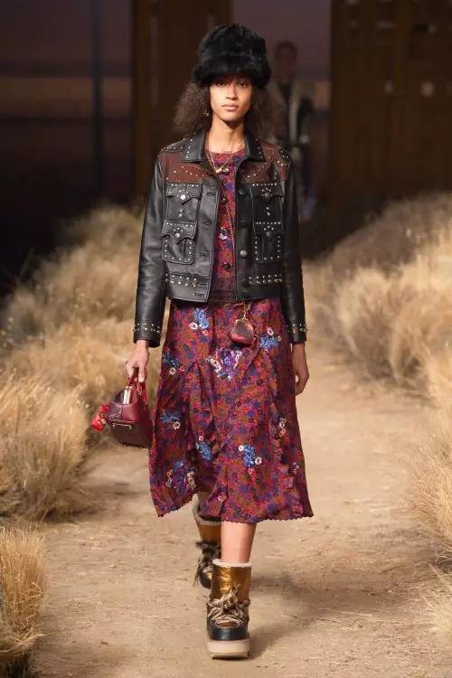 我哭，又跟着阿Sa、吴建豪、Selena 种草了Coach的2017秋冬系列