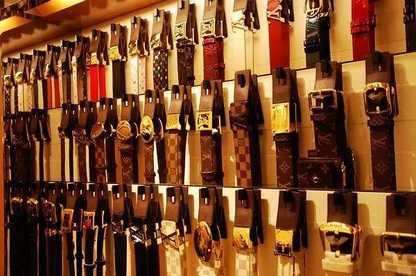 大单反复挂了又撤,大单挂了又反复撤单