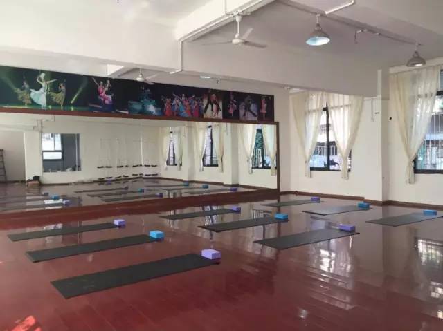 宜宾柏溪城中央健身房私教价格,宜宾最高端的健身房