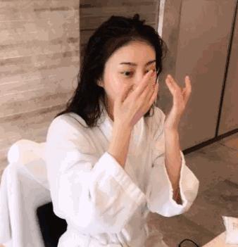 景甜五分钟洗脸时视频,景甜洗脸的瞬间