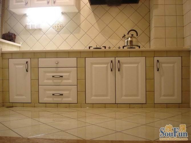 厨房橱柜是不锈钢好还是砌砖好,自己在家砌砖做橱柜