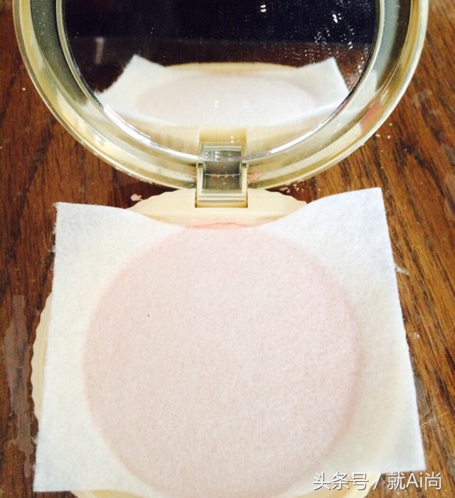 看过来！将碎粉饼和腮红以及眉粉完整复原*法大**！