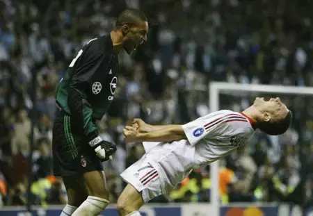 禁区守护神莫兰德,禁区守护