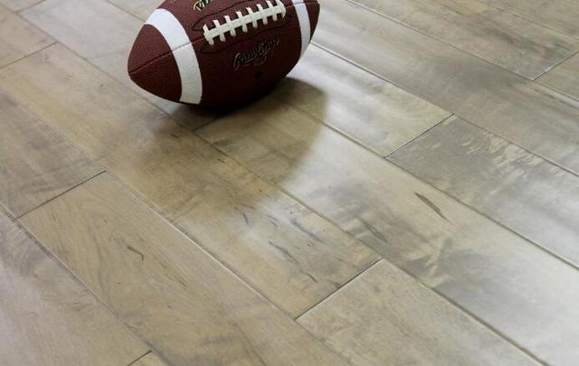 实木地板如何翻新及价格,实木地板翻新可以换颜色吗