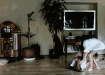 大猩猩gif搞笑图片,黑猩猩搞笑gif图