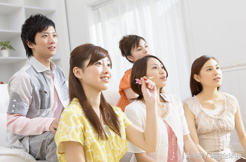 通过酒的颜色辨别真假葡萄酒,如何判断葡萄酒真假