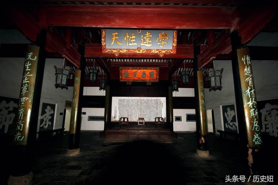 千年学府岳麓书院对联,岳麓书院十副经典对联