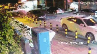 俩人迎面相撞视频,两人头部相撞