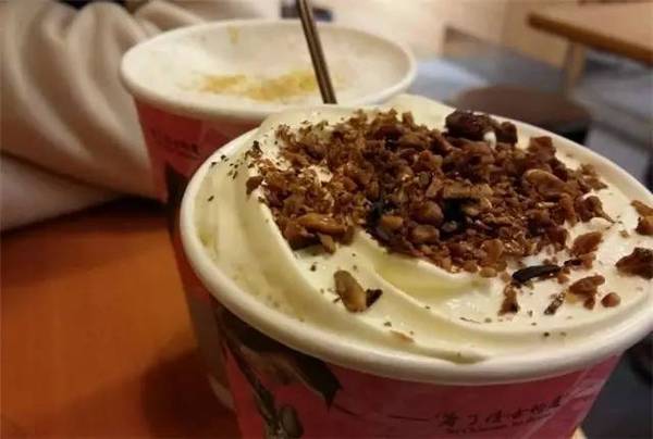 长沙这些永远在排队的外卖小窗口，秒杀了多少大牌餐厅！