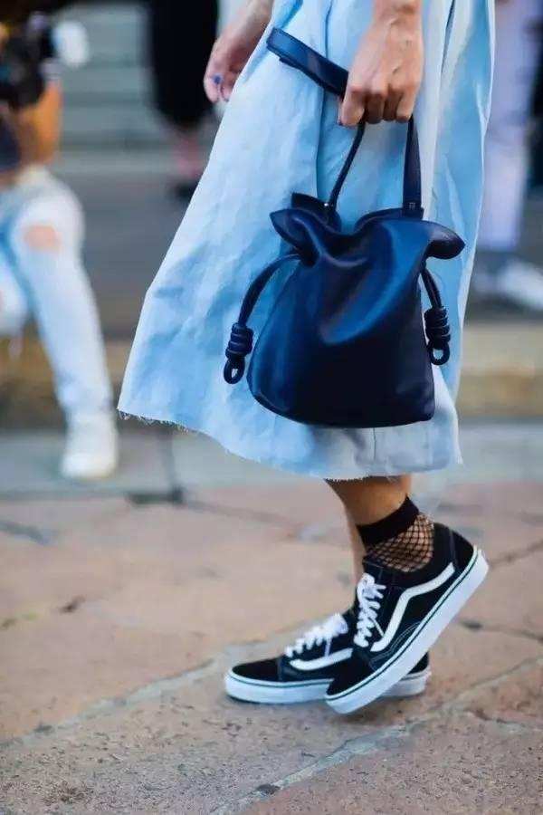 杨幂与超模肯豆合影,杨幂和肯豆衣服试穿