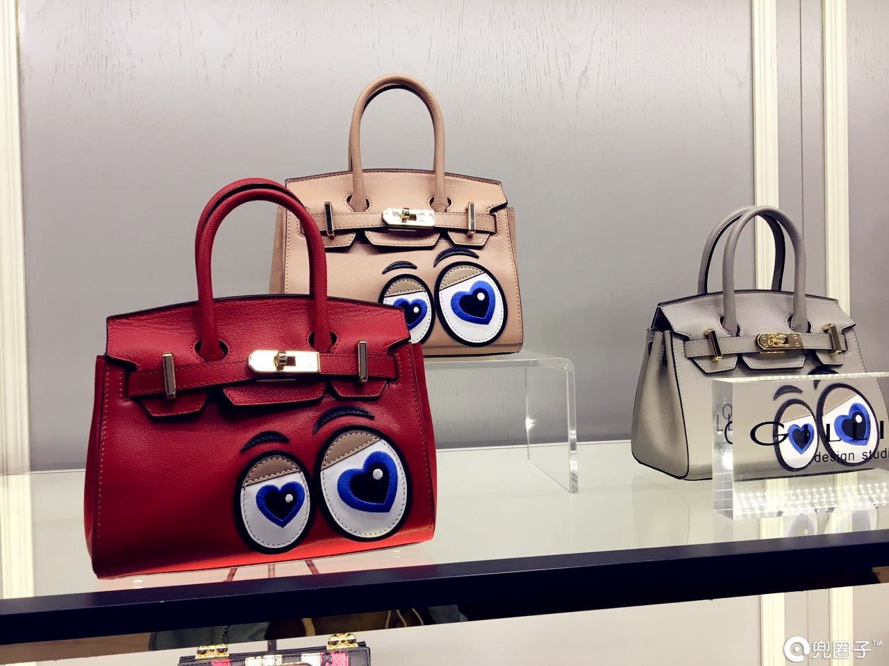 现在年轻人都流行背什么包,有哪些适合学生党背的包