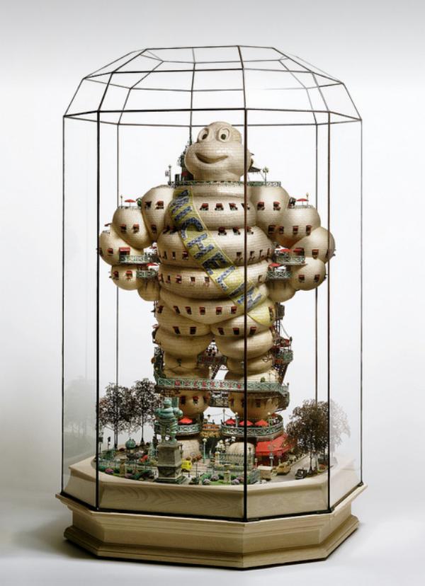 这位迷宫插画师制作的微缩景观让人想住到模型里！