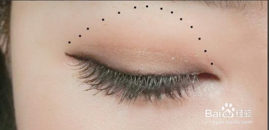 教初学者如何画好哑光眼影，韩流明星最新画法
