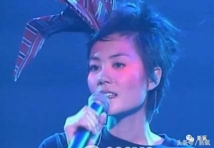 邓紫棋皮裤和别的女星对比,邓紫棋皮裤大盘点