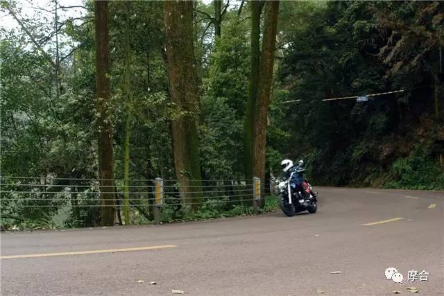 测评｜太子驾到百官跪迎力帆V缸太子车V16登基在即