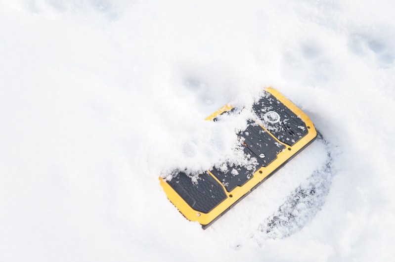 这货是雷神之锤？专业户外手机云狐大黄蜂（A7）体验