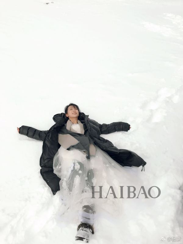 杨紫穿婚纱仙气飘飘照片,杨紫冰雪女王照片