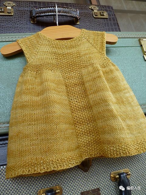 从下往上编织毛线背心裙怎样减针,毛线编织宝宝拼色背心裙图片大全