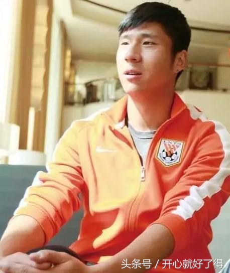 国家足球队的工资来源于哪里,中国足球球员薪资待遇