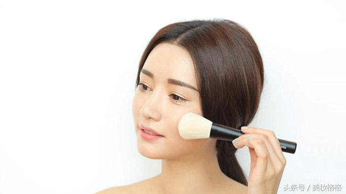 眼镜妹摘了眼镜怎么画眼妆,眼镜妆怎么画好看上镜