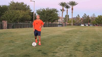 停球传球射门带球教学,传球带球射门