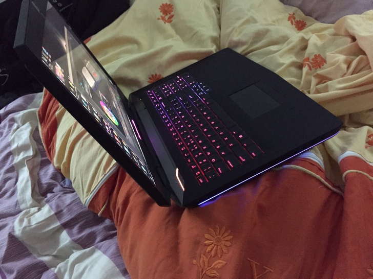 外星人神舟游戏本,5000买新游戏本还是二手外星人