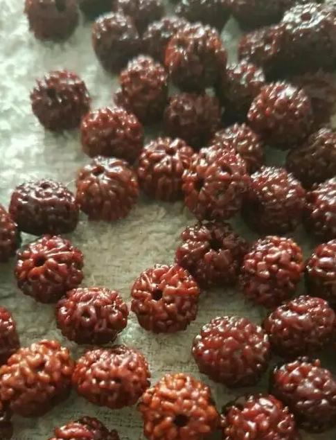 金刚菩提盘玩问题,金刚菩提怎么辨别是否机刷